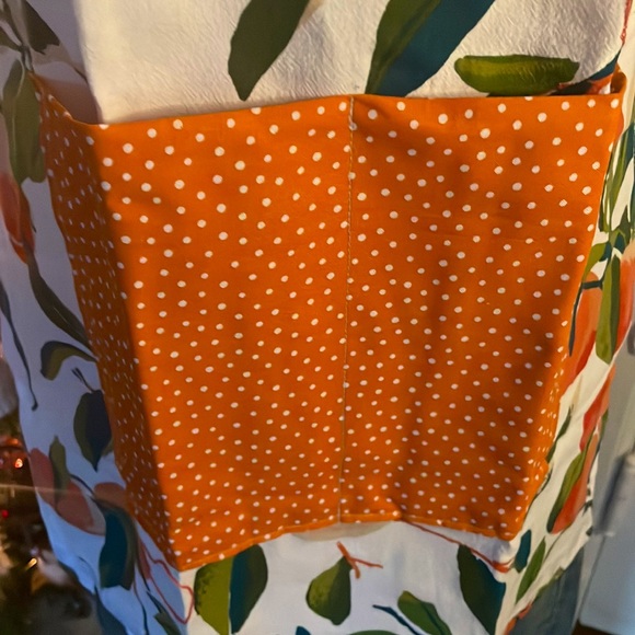 Handmade “Feelin Peachy” Apron 🍑 - Picture 3 of 12